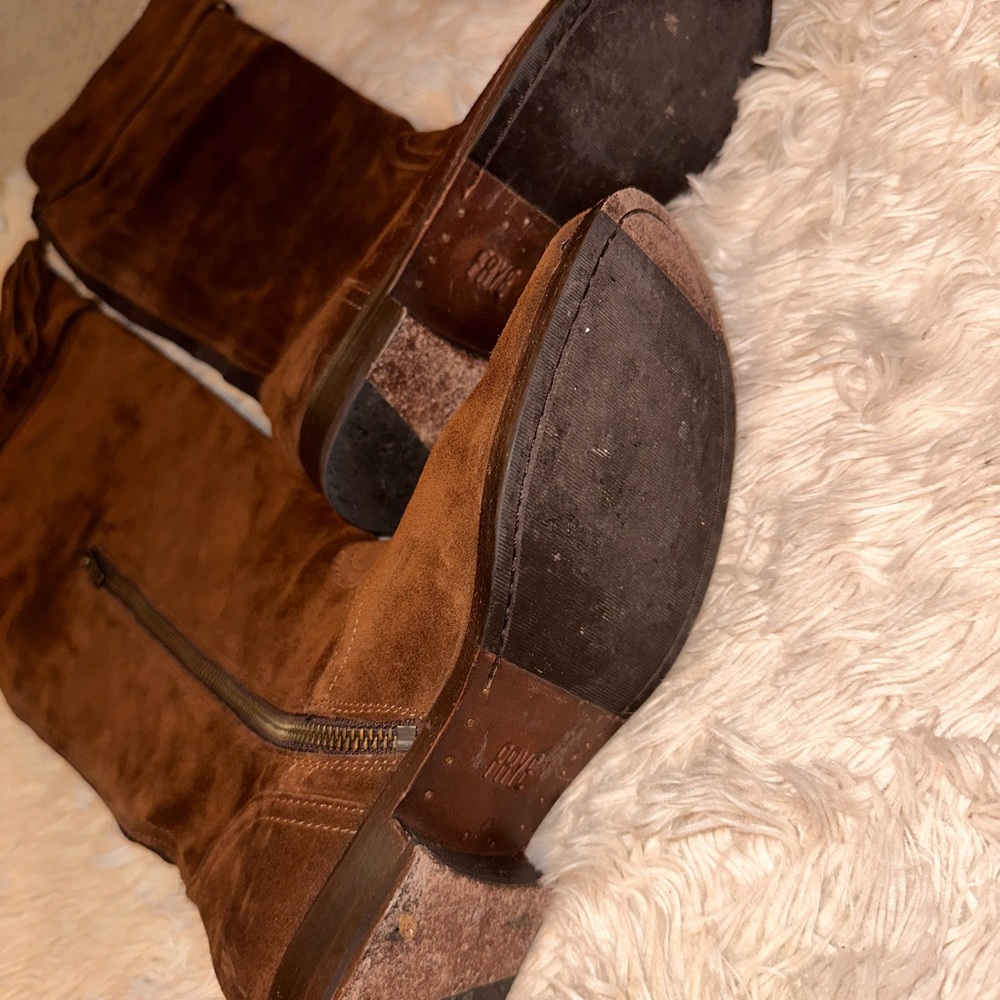 Frye Brown Suede Knee-High Boots With Fringe Details (Size 7.5) - Picture 2 of 9
